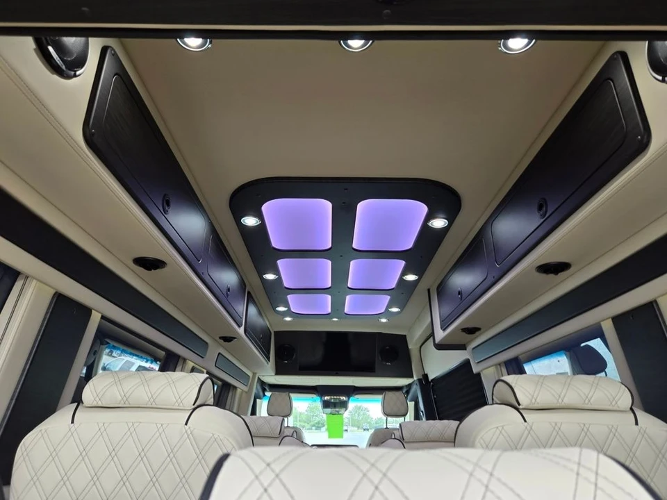 2024 Mercedes-Benz VS30 Sprinter - Image 6 of 12