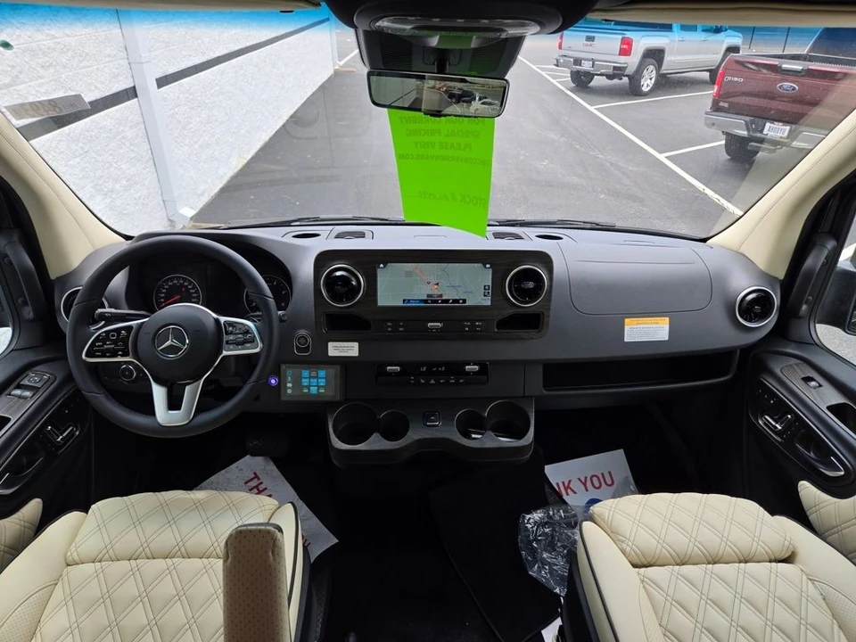 2024 Mercedes-Benz VS30 Sprinter - Image 2 of 21