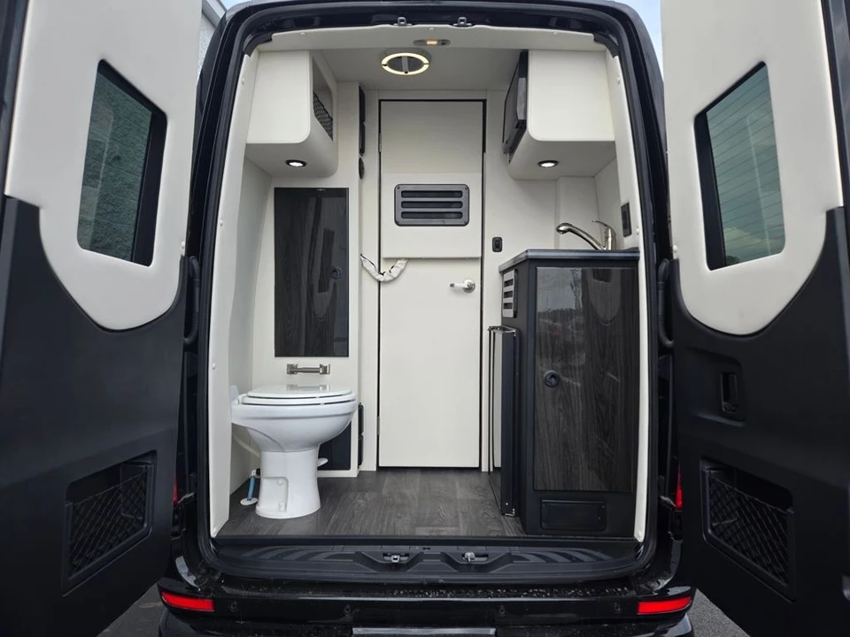 2024 Mercedes-Benz VS30 Sprinter - Image 6 of 21