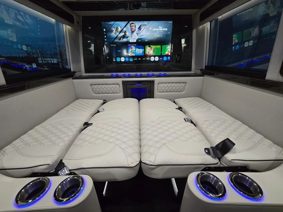 2024 Mercedes-Benz VS30 Sprinter - Image 4 of 12