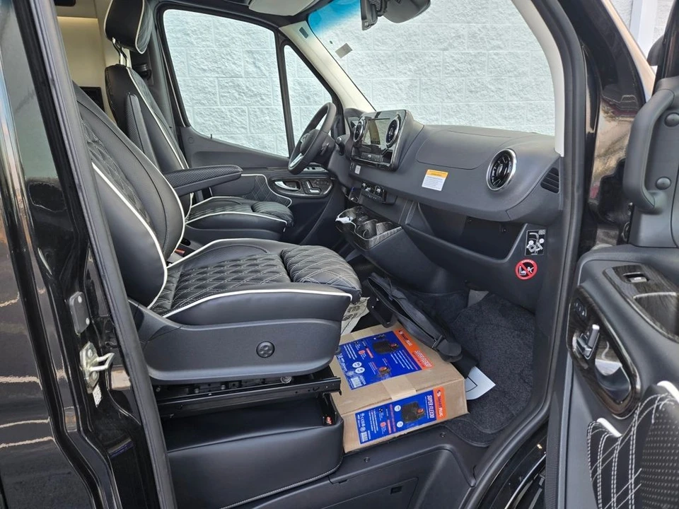2024 Mercedes-Benz VS30 Sprinter - Image 11 of 21