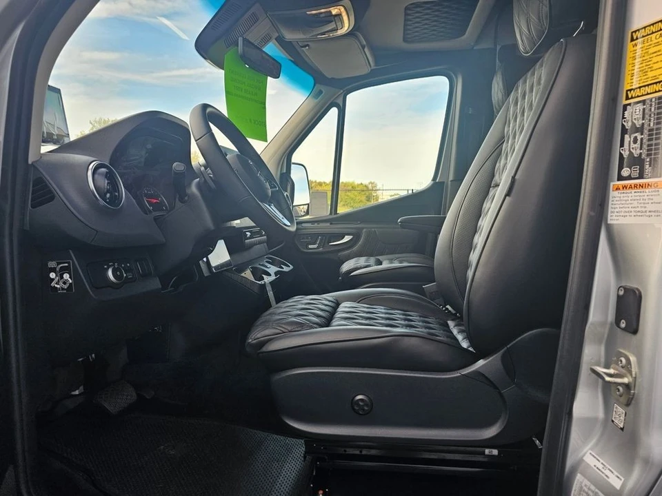 2024 Mercedes-Benz VS30 Sprinter - Image 15 of 21