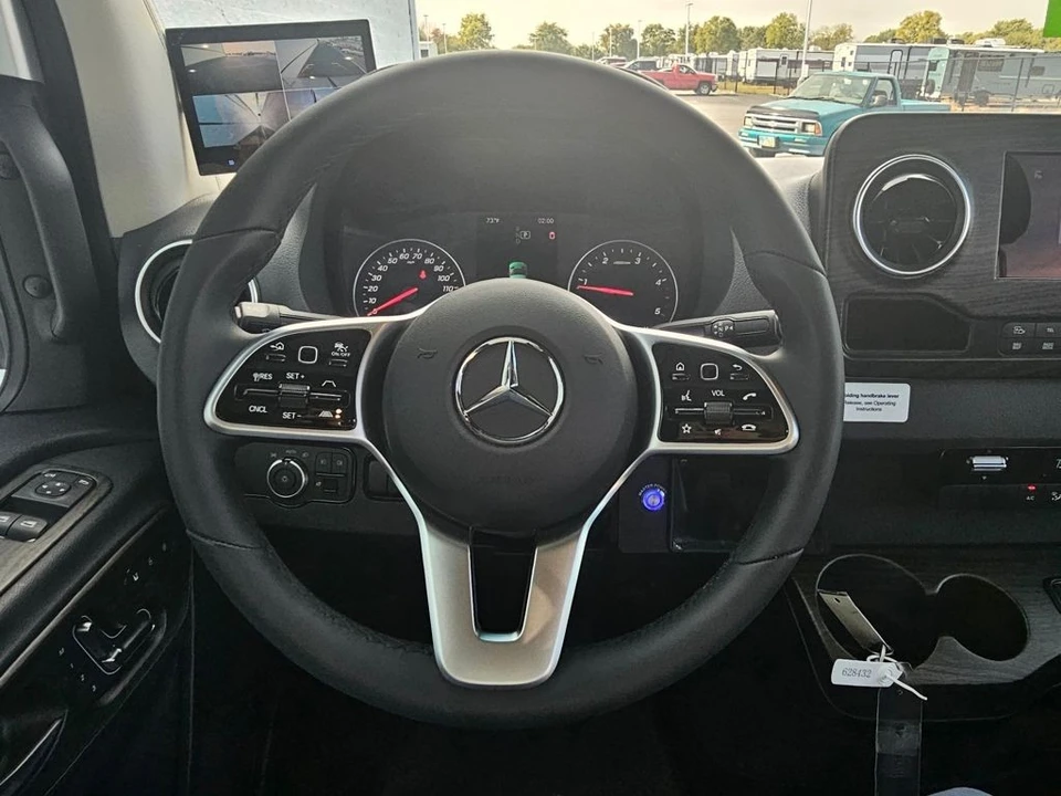 2024 Mercedes-Benz VS30 Sprinter - Image 17 of 21
