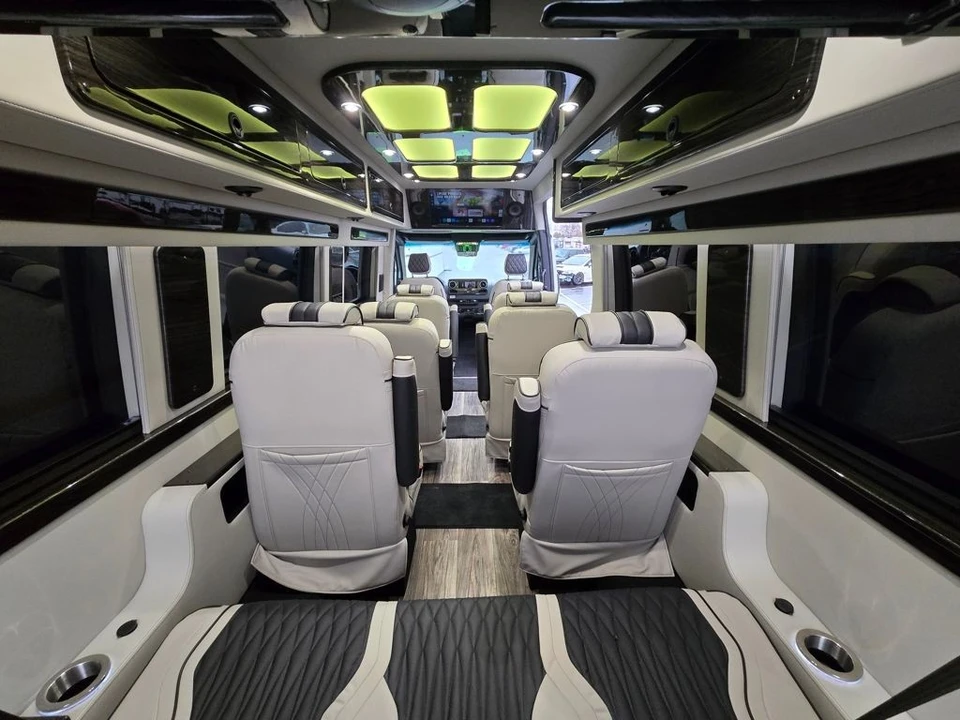2024 Mercedes-Benz VS30 Sprinter - Image 3 of 12