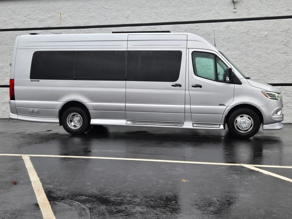 2024 Mercedes-Benz VS30 Sprinter - Image 6 of 12