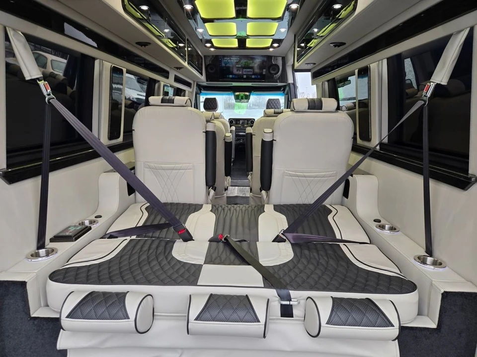 2024 Mercedes-Benz VS30 Sprinter - Image 4 of 12