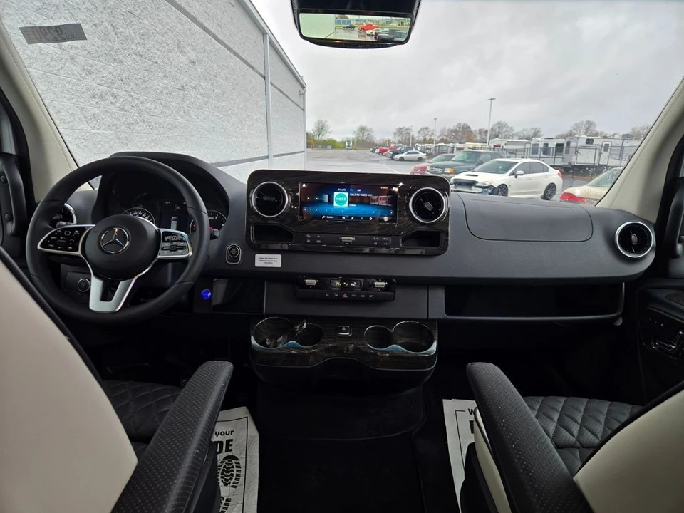 2024 Mercedes-Benz VS30 Sprinter - Image 21 of 21