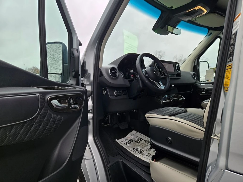 2024 Mercedes-Benz VS30 Sprinter - Image 16 of 21