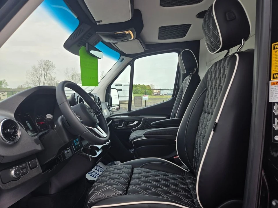2024 Mercedes-Benz VS30 Sprinter - Image 14 of 21