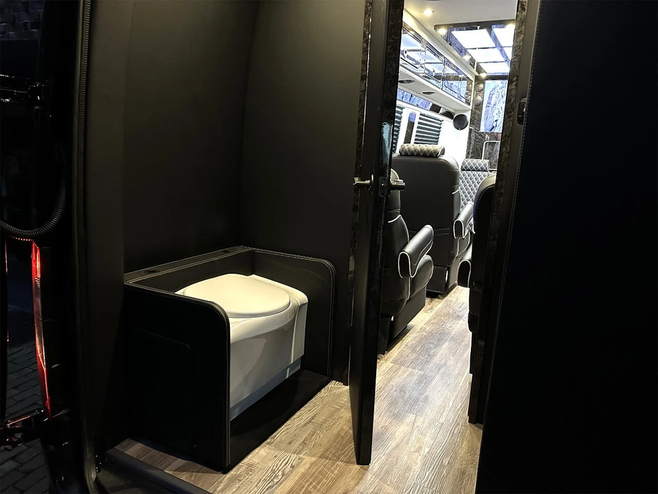2024 Mercedes-Benz VS30 Sprinter - Image 13 of 21
