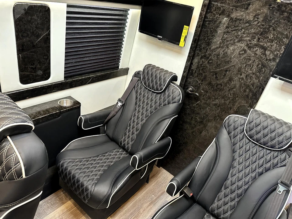 2024 Mercedes-Benz VS30 Sprinter - Image 18 of 21