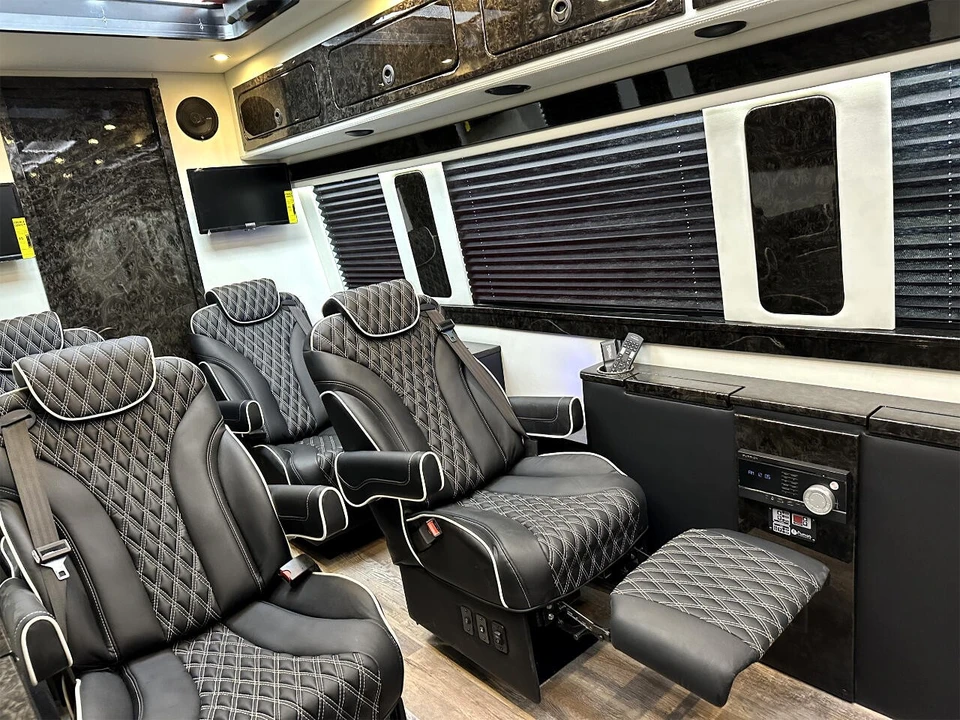 2024 Mercedes-Benz VS30 Sprinter - Image 12 of 21