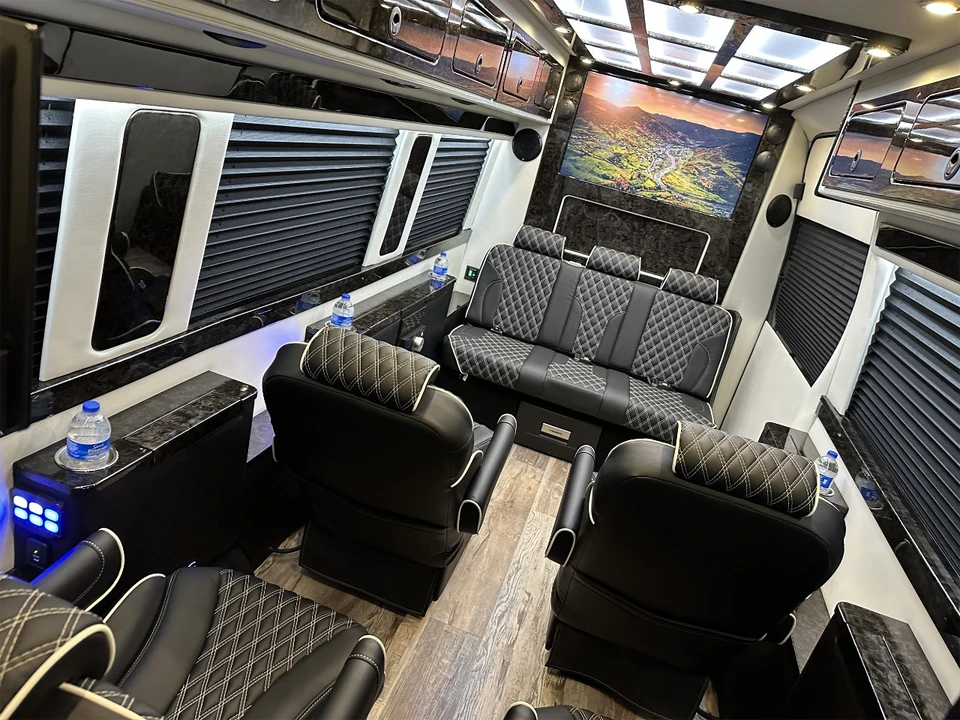 2024 Mercedes-Benz VS30 Sprinter - Image 3 of 21