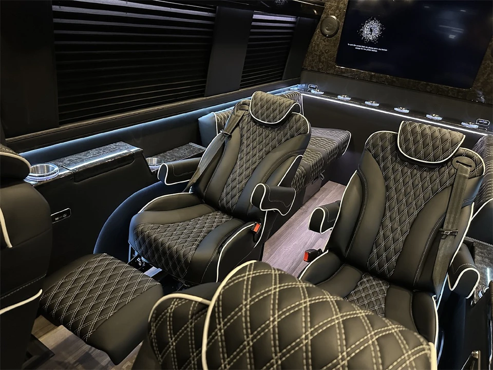 2024 Mercedes-Benz VS30 Sprinter - Image 13 of 21