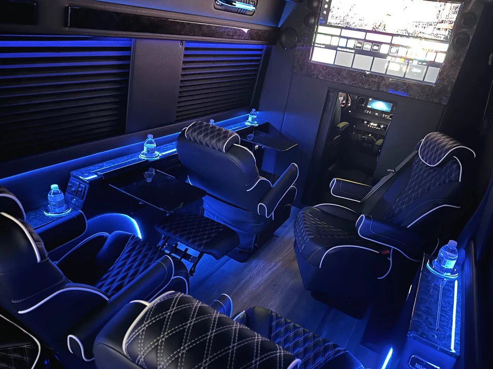 2024 Mercedes-Benz VS30 Sprinter - Image 17 of 21