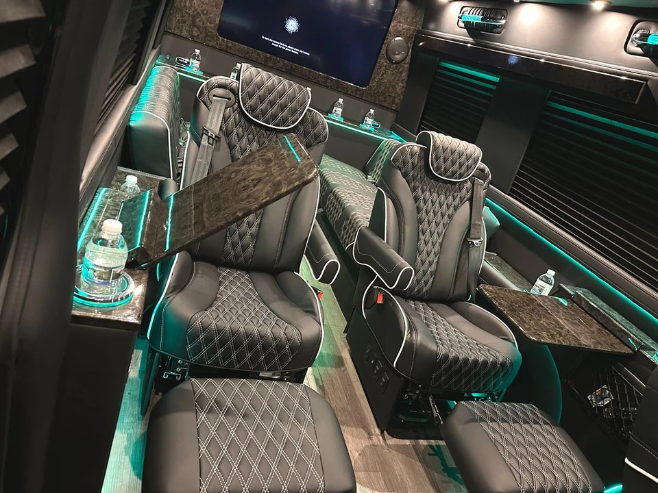 2024 Mercedes-Benz VS30 Sprinter - Image 16 of 21