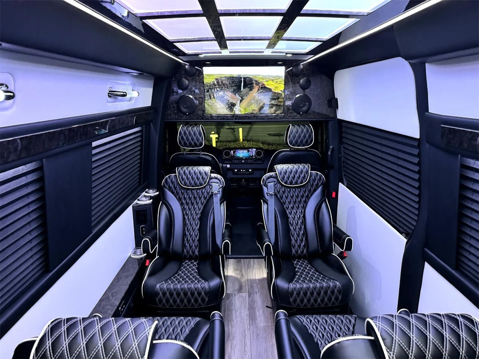 2024 Mercedes-Benz VS30 Sprinter - Image 10 of 21