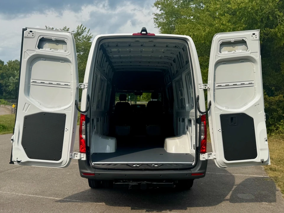 2024 Mercedes-Benz VS30 Sprinter - Image 6 of 12