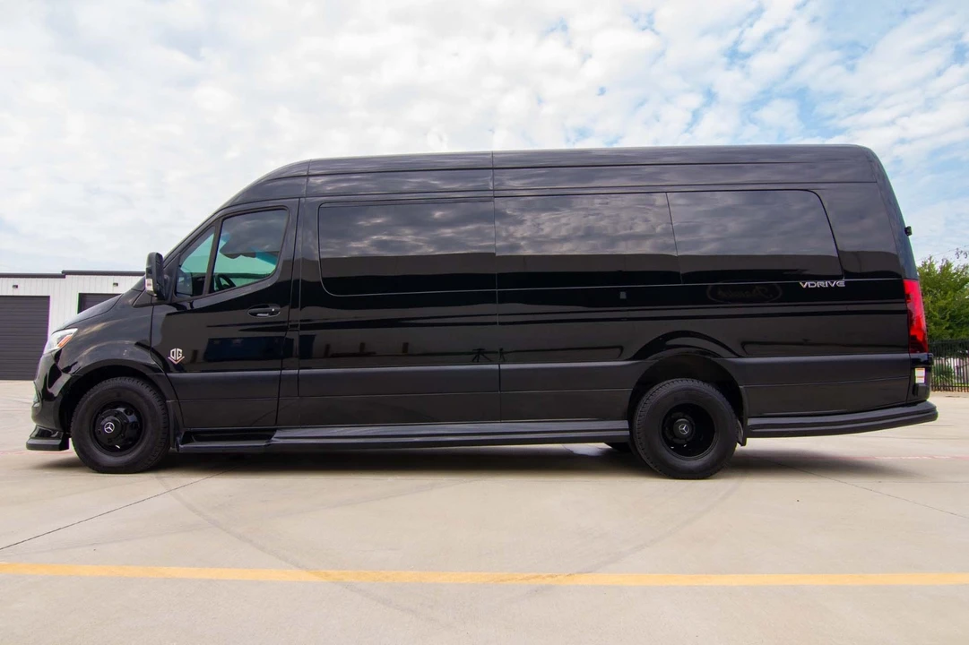 2024 Mercedes-Benz VS30 Sprinter - Image 8 of 21