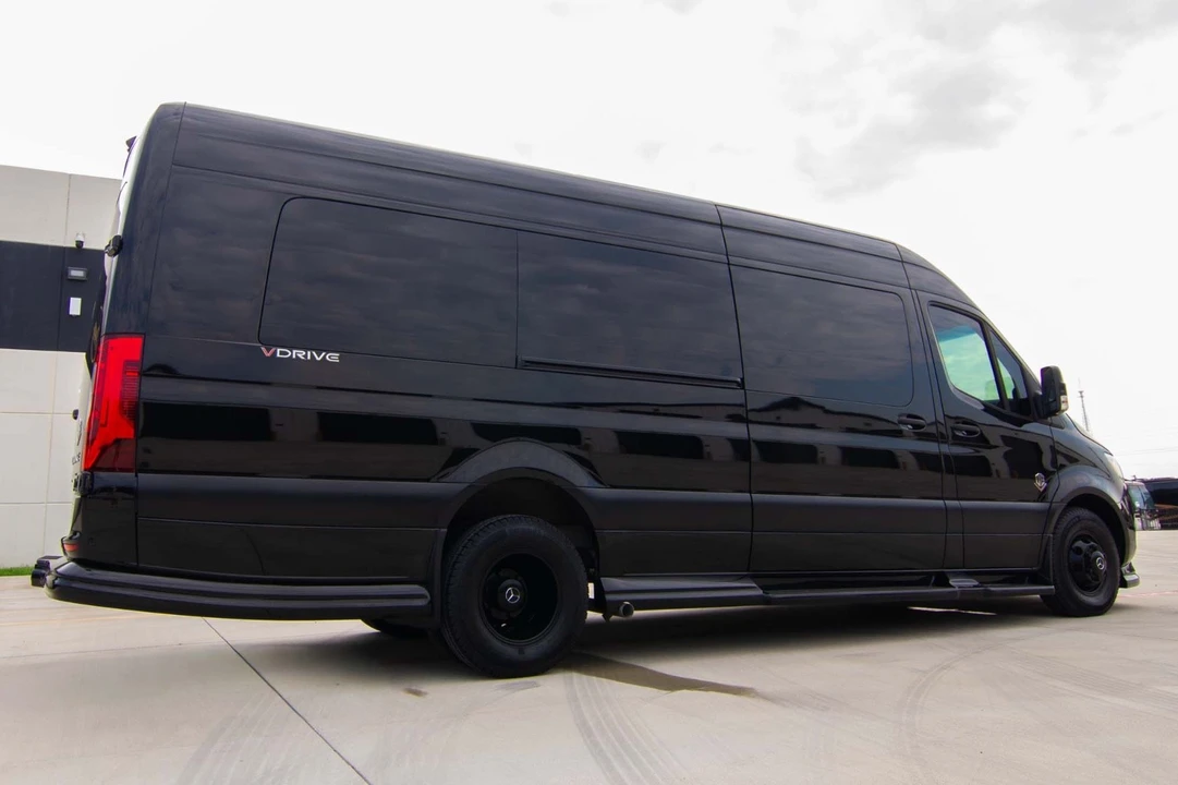 2024 Mercedes-Benz VS30 Sprinter - Image 13 of 21