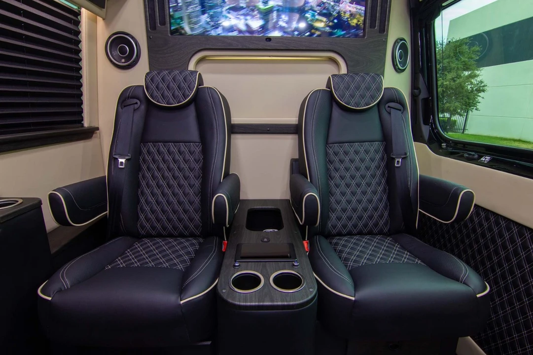 2024 Mercedes-Benz VS30 Sprinter - Image 15 of 21