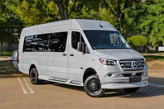 2024 Mercedes-Benz Sprinter 3500 XD Cargo Luxury Sprinter
