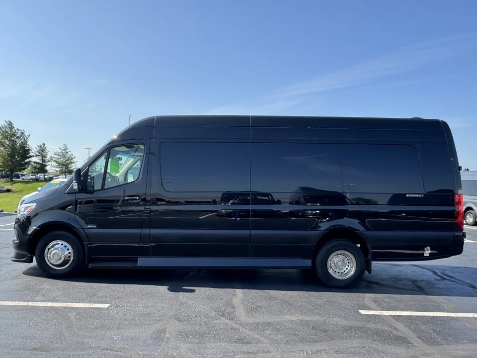 2024 Mercedes-Benz VS30 Sprinter - Image 3 of 31