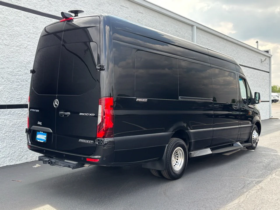 2024 Mercedes-Benz VS30 Sprinter - Image 9 of 31