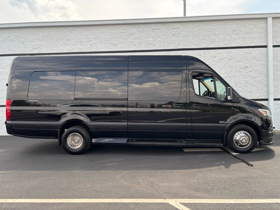 2024 Mercedes-Benz VS30 Sprinter - Image 10 of 31