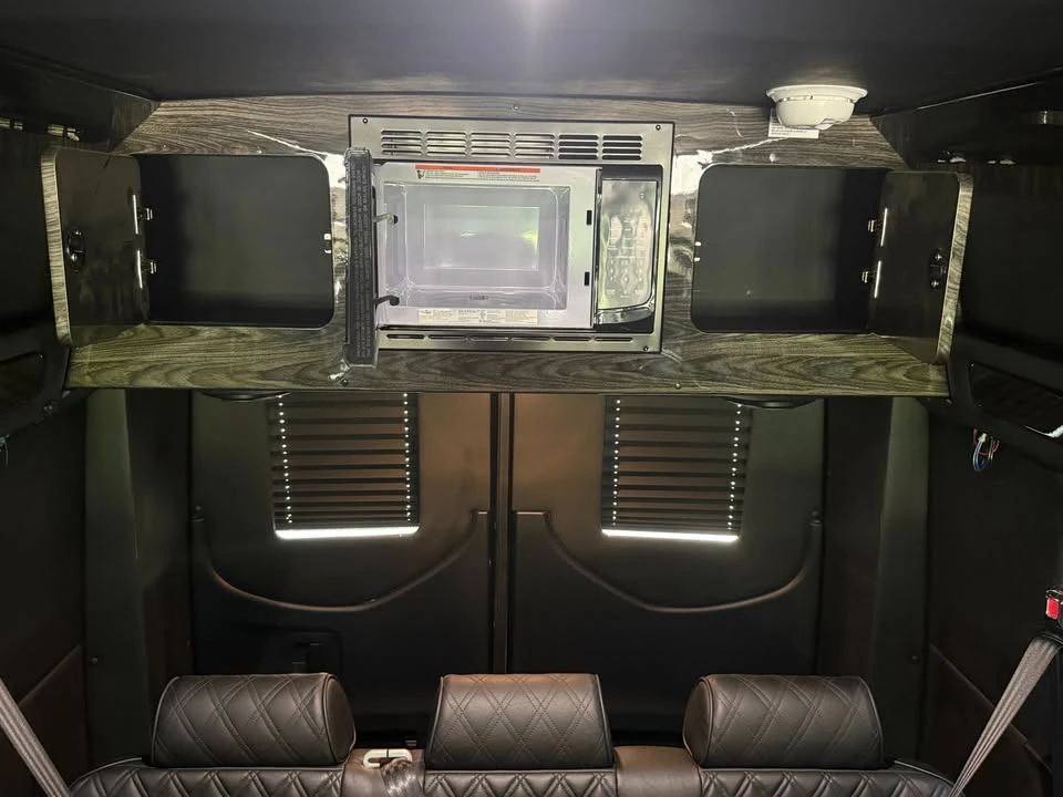 2024 Mercedes-Benz VS30 Sprinter - Image 9 of 11