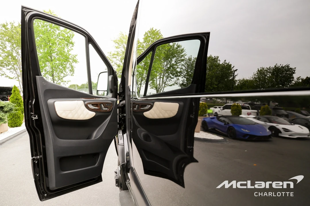 2024 Mercedes-Benz VS30 Sprinter - Image 10 of 12
