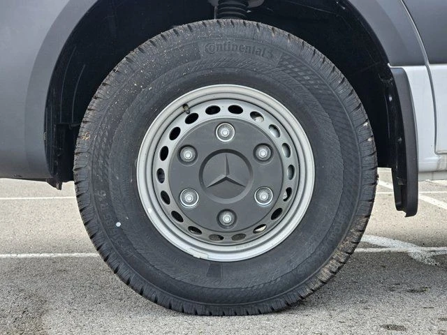 2024 Mercedes-Benz VS30 Sprinter - Image 8 of 12
