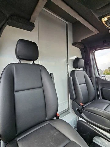 2024 Mercedes-Benz VS30 Sprinter - Image 11 of 12