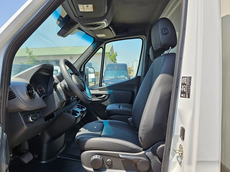 2024 Mercedes-Benz VS30 Sprinter - Image 13 of 21