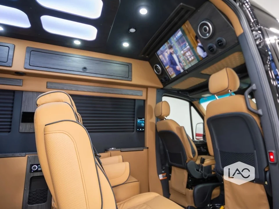 2024 Mercedes-Benz VS30 Sprinter - Image 6 of 12