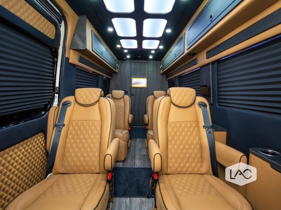 2024 Mercedes-Benz VS30 Sprinter - Image 8 of 12