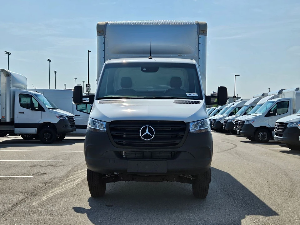 2024 Mercedes-Benz VS30 Sprinter - Image 3 of 12