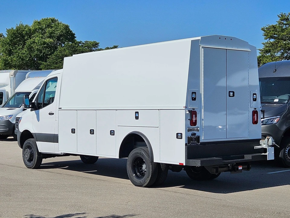 2024 Mercedes-Benz VS30 Sprinter - Image 5 of 12