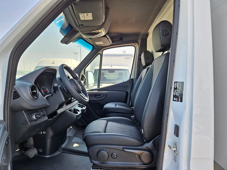2024 Mercedes-Benz VS30 Sprinter - Image 2 of 21