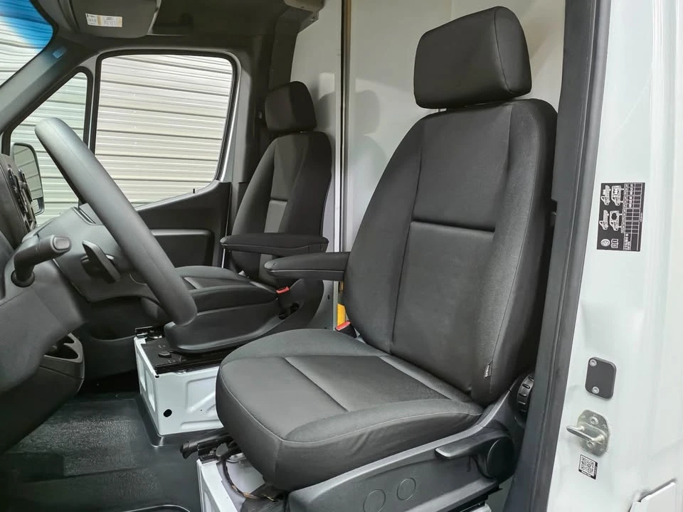2024 Mercedes-Benz VS30 Sprinter - Image 13 of 18