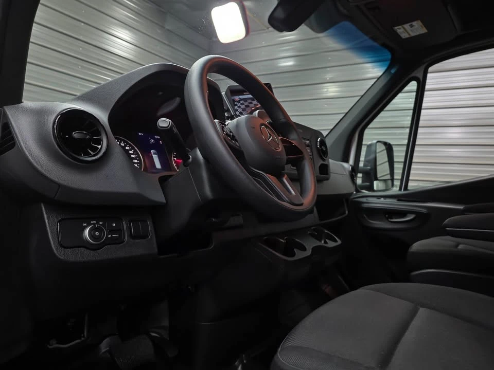 2024 Mercedes-Benz VS30 Sprinter - Image 10 of 18