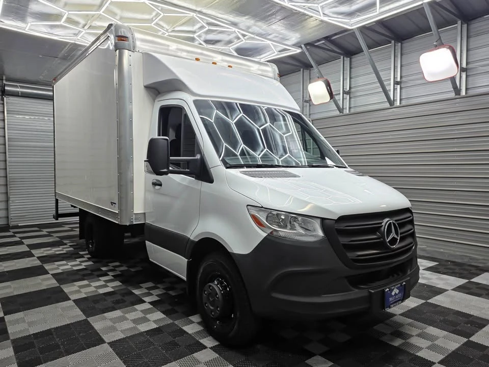 2024 Mercedes-Benz VS30 Sprinter - Image 2 of 18