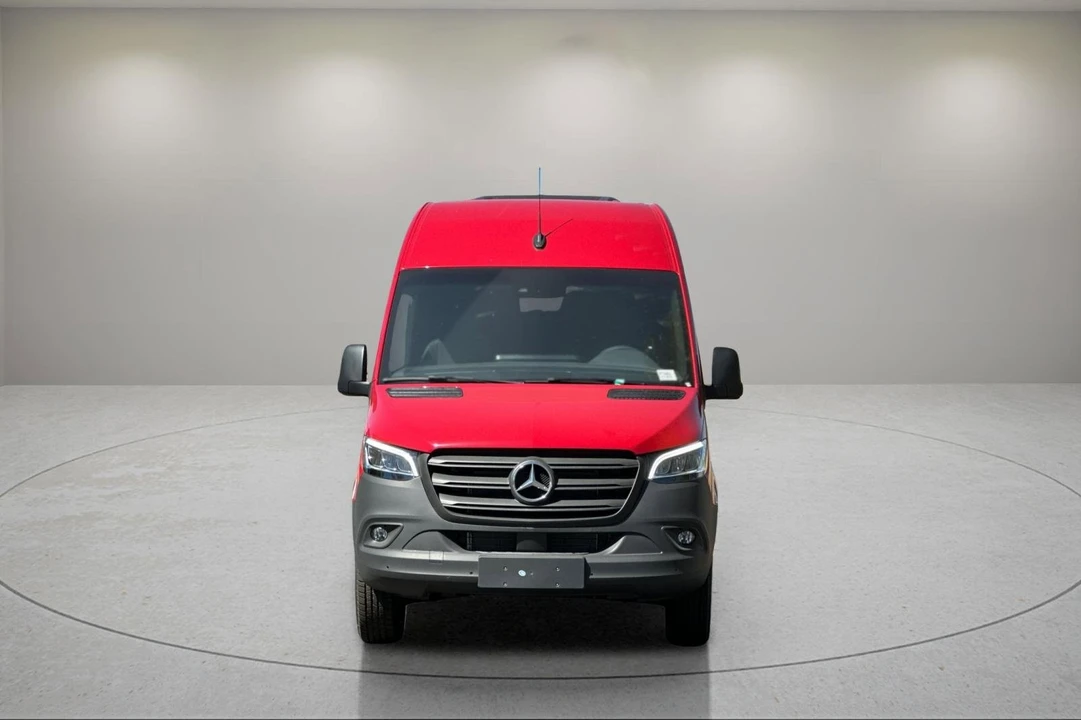 2024 Mercedes-Benz VS30 Sprinter - Image 9 of 12