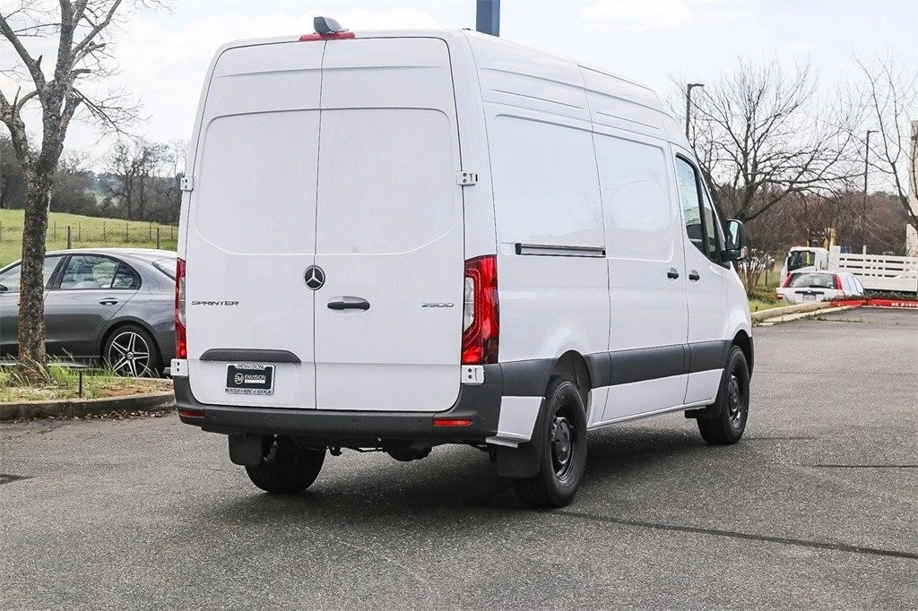 2024 Mercedes-Benz VS30 Sprinter - Image 7 of 12