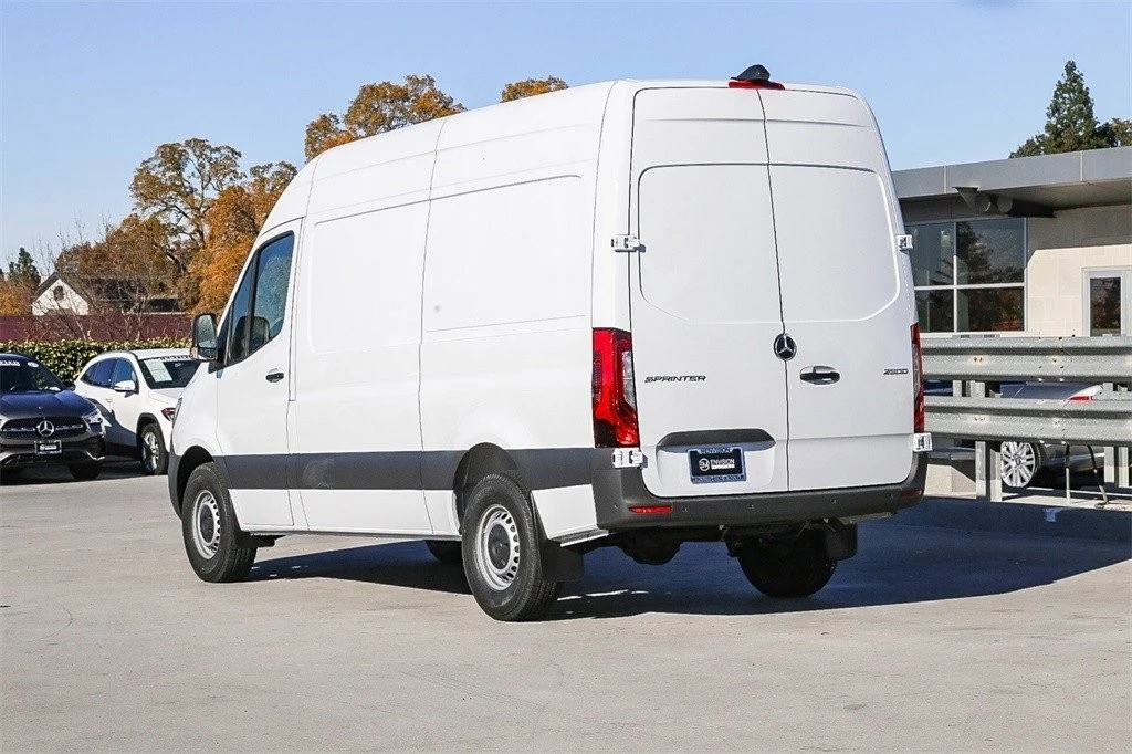 2024 Mercedes-Benz VS30 Sprinter - Image 5 of 12