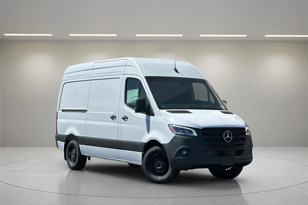 2024 Mercedes-Benz VS30 Sprinter - Image 2 of 12