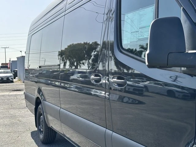 2024 Mercedes-Benz VS30 Sprinter - Image 5 of 12