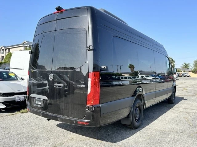 2024 Mercedes-Benz VS30 Sprinter - Image 10 of 12