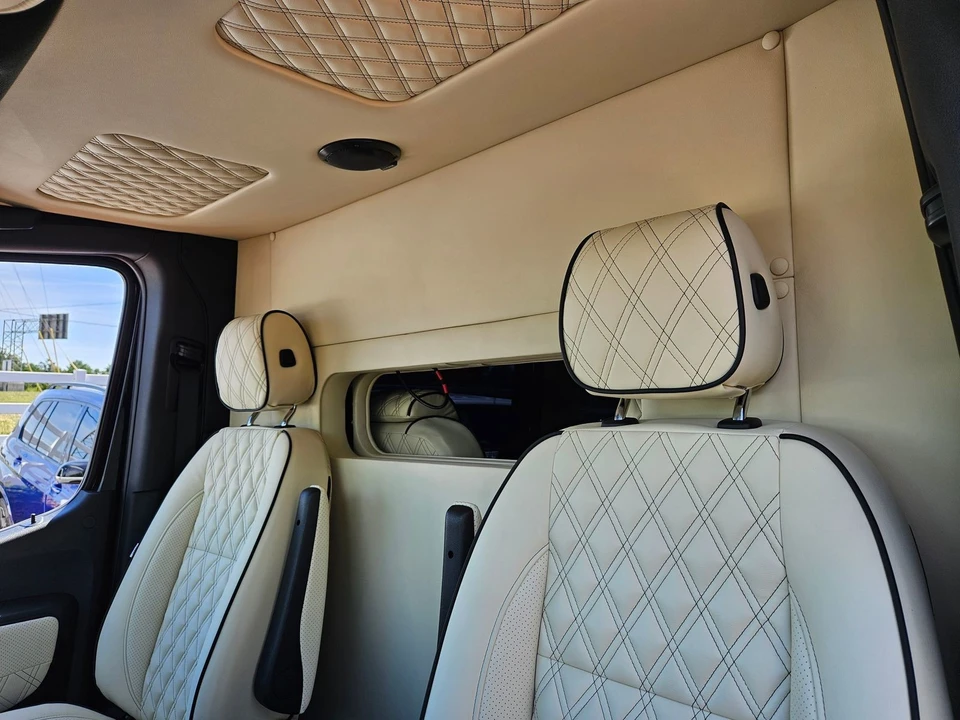 2024 Mercedes-Benz VS30 Sprinter - Image 18 of 21