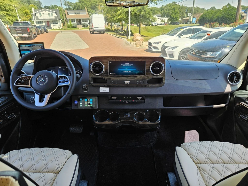 2024 Mercedes-Benz VS30 Sprinter - Image 14 of 21